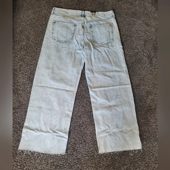NWT Gap wide leg jeans, size 32, light wash - Picture 6 of 9